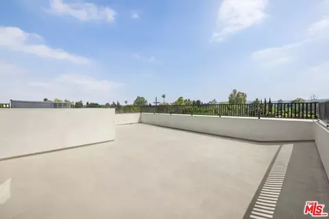 5545 Calhoun Ave, Sherman Oaks, CA 91401 photo 23