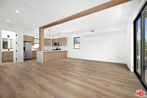 5545 Calhoun Ave, Sherman Oaks, CA 91401 photo 7