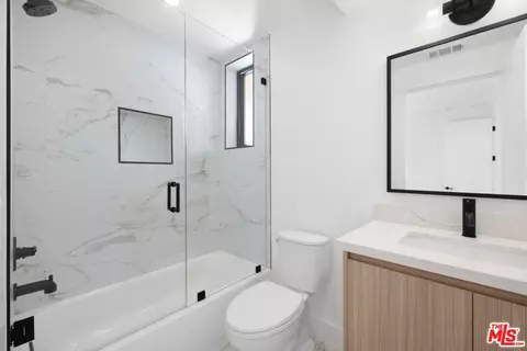 5545 Calhoun Ave, Sherman Oaks, CA 91401 photo 13