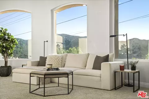 Other - 969 Crown Hill Dr, Simi Valley, CA 93063 photo 2 of 6