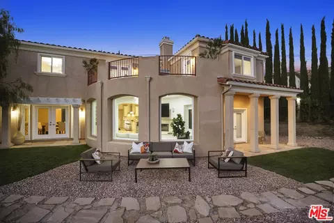 Exterior - 969 Crown Hill Dr, Simi Valley, CA 93063 photo 18 of 25