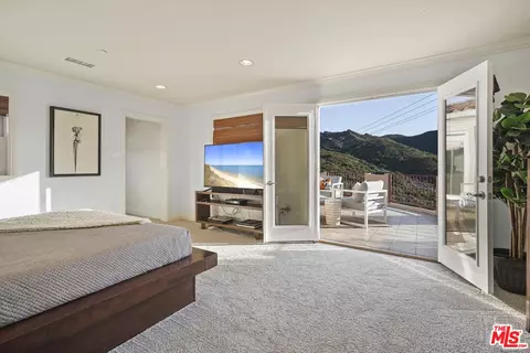 Bedroom - 969 Crown Hill Dr, Simi Valley, CA 93063 photo 1 of 5