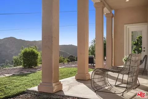 Exterior - 969 Crown Hill Dr, Simi Valley, CA 93063 photo 12 of 25