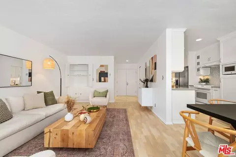 5950 Buckingham Pkwy #506, Culver City, CA 90230