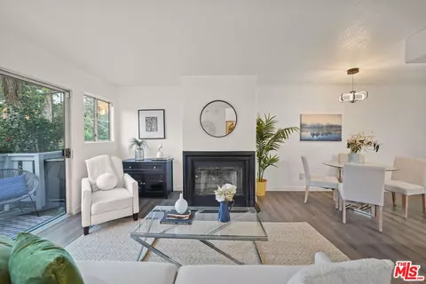 2222 Duane St #2, Los Angeles, CA 90039