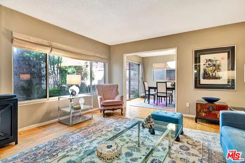400 S Los Robles Ave #107, Pasadena, CA 91101