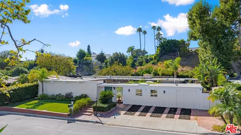 6241 Frondosa Dr, Malibu, CA 90265