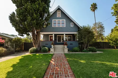 Exterior - 967 Palm Ter, Pasadena, CA 91104 photo 2 of 31
