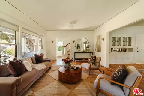 Living - 967 Palm Ter, Pasadena, CA 91104 photo 3 of 4