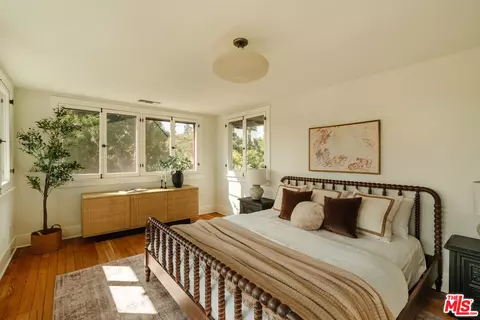 Bedroom - 967 Palm Ter, Pasadena, CA 91104 photo 7 of 9