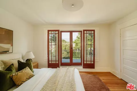 Bedroom - 967 Palm Ter, Pasadena, CA 91104 photo 4 of 9