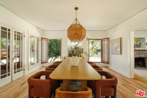 Dining - 967 Palm Ter, Pasadena, CA 91104 photo 2 of 4