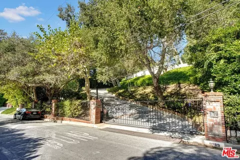 9789 Oak Pass Rd, Beverly Hills, CA 90210
