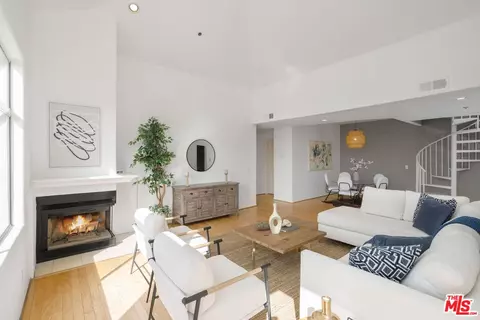 12633 Moorpark St #307, Studio City, CA 91604