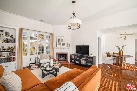 120 N Flores St, Los Angeles, CA 90048