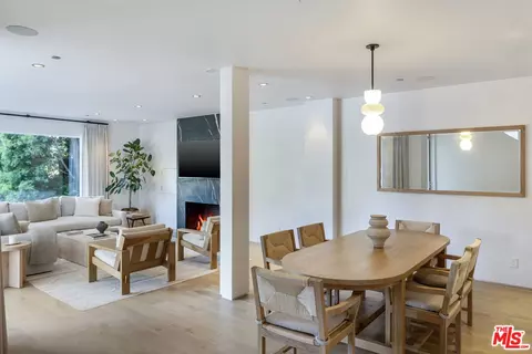 309 E Rustic Rd, Santa Monica, CA 90402 photo 11