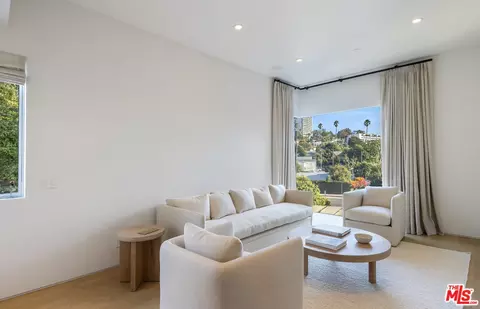 309 E Rustic Rd, Santa Monica, CA 90402 photo 18
