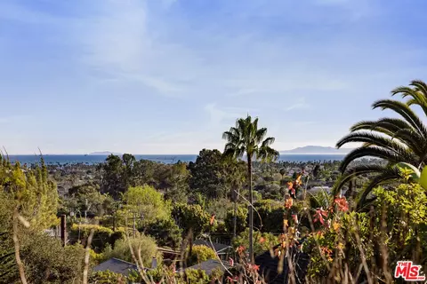 626 E Micheltorena St, Santa Barbara, CA 93103