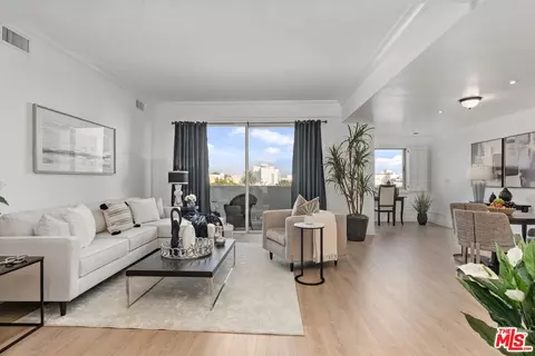 7250 Franklin Ave #409, Los Angeles, CA 90046