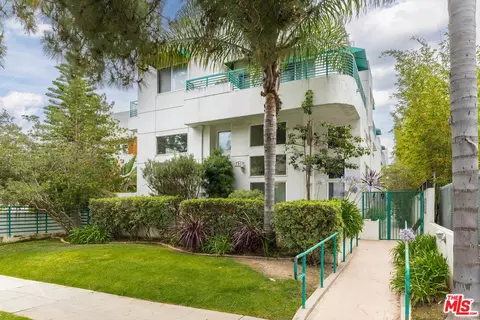 1038 11th St #B, Santa Monica, CA 90403