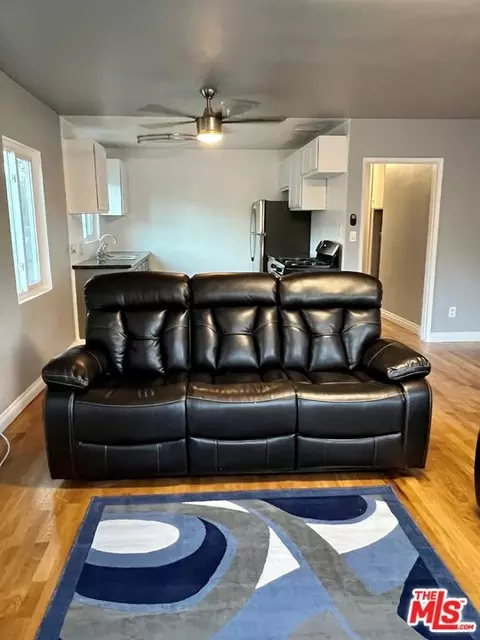 13357 Victory Blvd, Van Nuys, CA 91401 photo 23