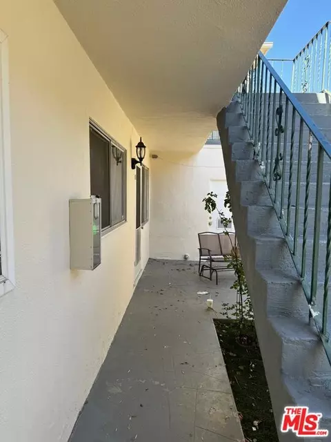 13357 Victory Blvd, Van Nuys, CA 91401 photo 7