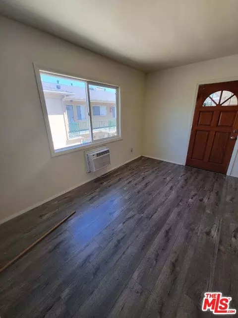 13357 Victory Blvd, Van Nuys, CA 91401 photo 48
