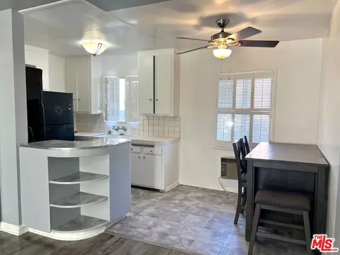 13357 Victory Blvd, Van Nuys, CA 91401 photo 30