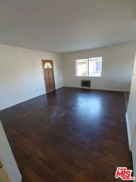 13357 Victory Blvd, Van Nuys, CA 91401 photo 32