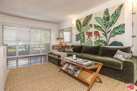 1131 Alta Loma Rd #516, West Hollywood, CA 90069
