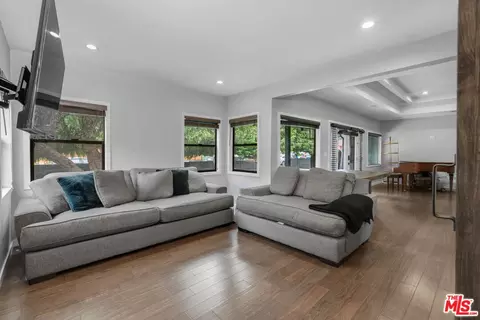 5356 Brynhurst Ave, Los Angeles, CA 90043