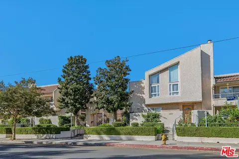 5401 Zelzah Ave #113, Encino, CA 91316