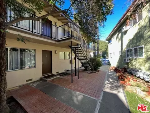 19406 Gilmore St, Reseda, CA 91335 photo 5