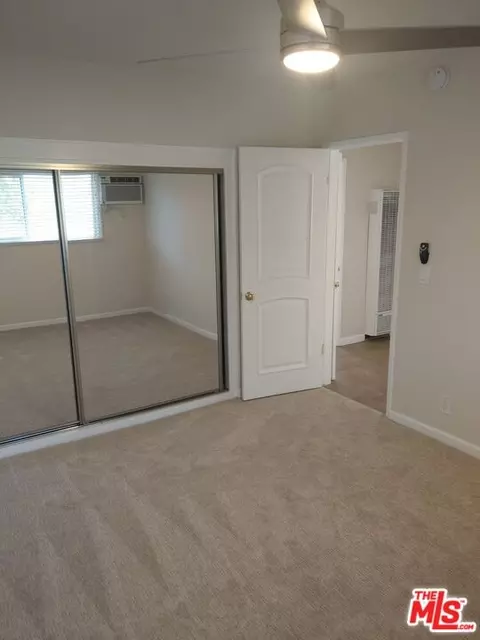19406 Gilmore St, Reseda, CA 91335 photo 9