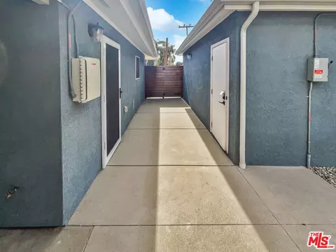 8121 Lubec St, Downey, CA 90240 photo 28