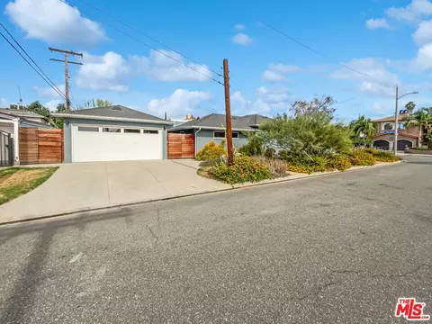 8121 Lubec St, Downey, CA 90240 photo 9