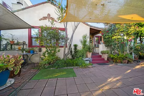 Exterior - 533 E Windsor Rd, Glendale, CA 91205 photo 11 of 15