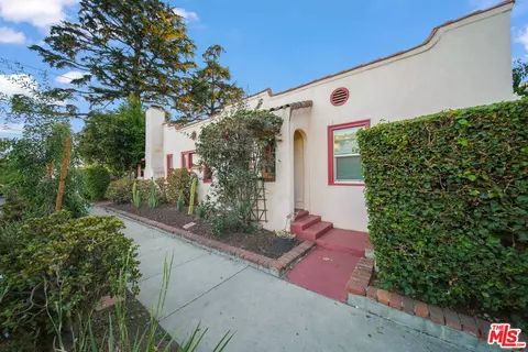 Exterior - 533 E Windsor Rd, Glendale, CA 91205 photo 4 of 15
