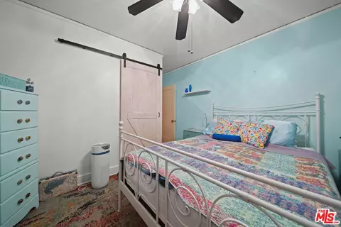 Bedroom - 533 E Windsor Rd, Glendale, CA 91205 photo 3 of 7
