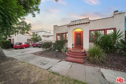 533 E Windsor Rd, Glendale, CA 91205