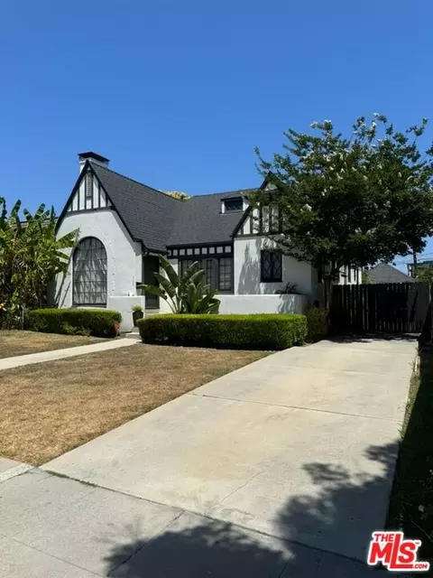 356 S Swall Dr, Beverly Hills, CA 90211