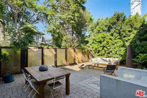 Exterior - 118 Wavecrest Ave, Venice, CA 90291 photo 3 of 6