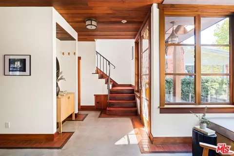 Entry Way - 118 Wavecrest Ave, Venice, CA 90291 photo 1 of 1