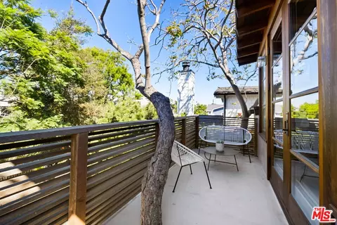 Exterior - 118 Wavecrest Ave, Venice, CA 90291 photo 5 of 6