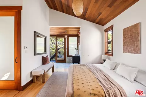 Bedroom - 118 Wavecrest Ave, Venice, CA 90291 photo 2 of 5