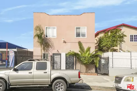 11813 S Main St, Los Angeles, CA 90061