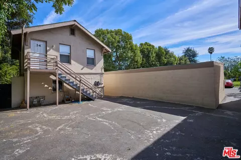 Exterior - 485 E Washington Blvd, Pasadena, CA 91104 photo 10 of 12