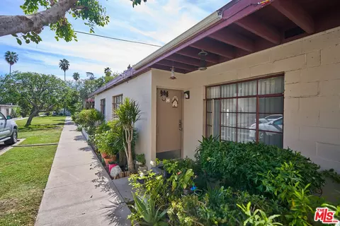 Exterior - 485 E Washington Blvd, Pasadena, CA 91104 photo 4 of 12