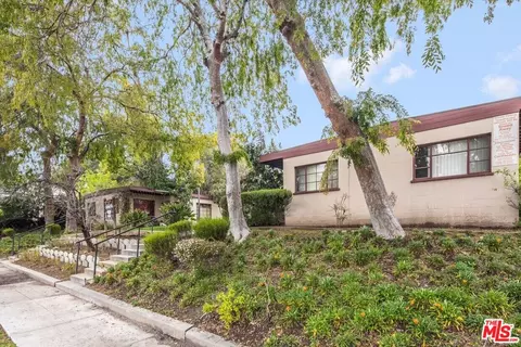 Exterior - 485 E Washington Blvd, Pasadena, CA 91104 photo 5 of 12