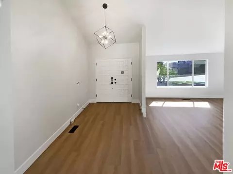 Living - 2279 Shirley Way, Upland, CA 91784 photo 3 of 5